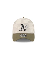 New Era Men's Light Beige/Olive Athletics 2025 Armed Forces Day 39THIRTY Flex Hat