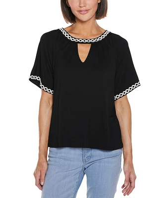Belldini Women's Crochet Trim Short Sleeve Knit Top