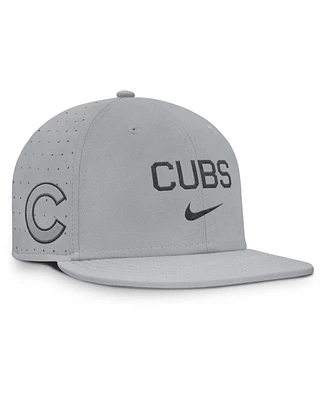 Nike Men's Gray Chicago Cubs True Performance Fitted Hat