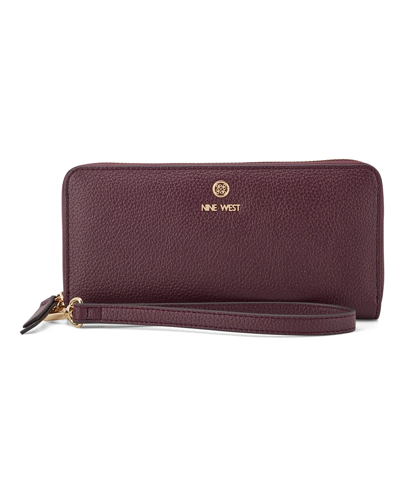 Nine West Lockup 9S Zip Around Wristlet