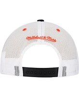 Mitchell & Ness Men's Black San Francisco Giants Sideline Trucker Adjustable Hat