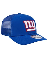 New Era Men's Royal New York Giants Main Trucker 9SEVENTY Stretch snap Hat