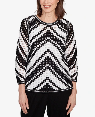 Alfred Dunner Petite Santa Barbara Chevron Crochet Bell Sleeve Crew Neck Top