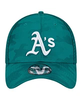New Era Men's Green Athletics Subtle Camo 39THIRTY Flex Hat