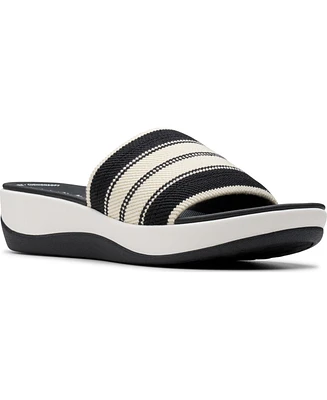 Clarks Cloudsteppers Women's Arla Hollis Slip-On Flat Sandals