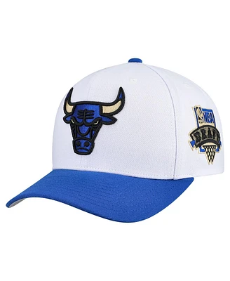 Mitchell & Ness Men's White Chicago Bulls Core Pro Crown Adjustable Hat