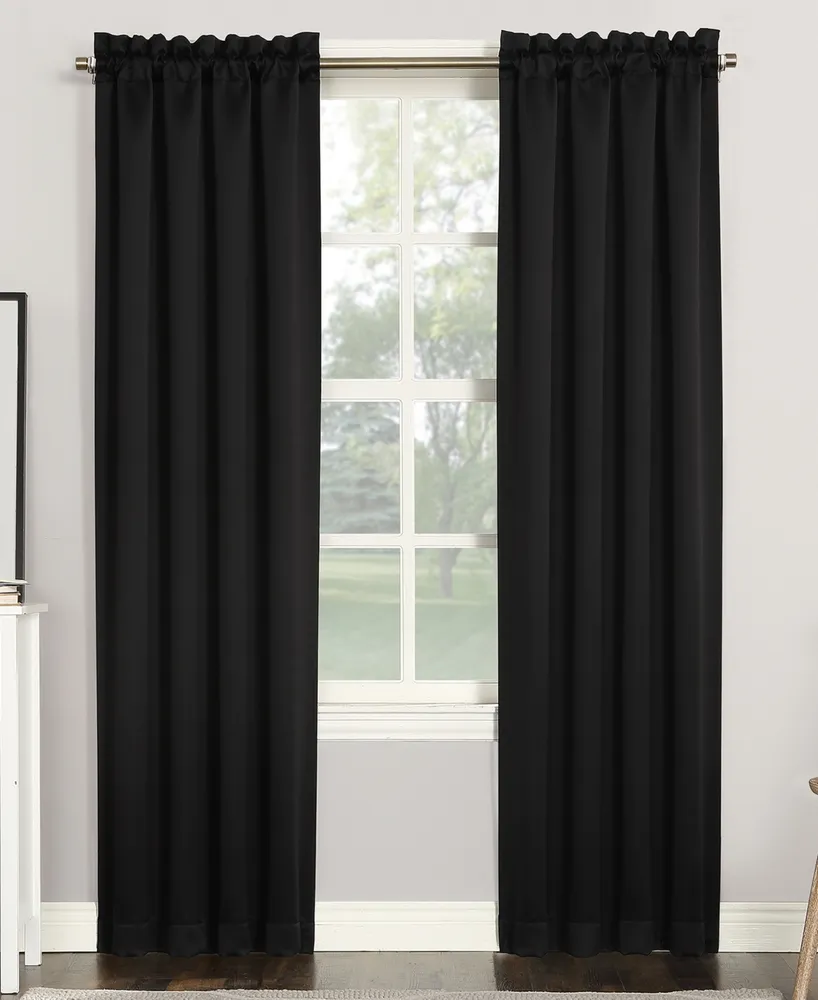 Sun Zero Preston 40" x 63" Rod-Pocket Blackout Curtain Panel