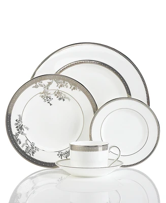Vera Wang Wedgwood Dinnerware, Lace 5 Piece Place Setting
