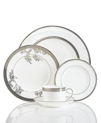 Vera Wang Wedgwood Dinnerware Lace Collection