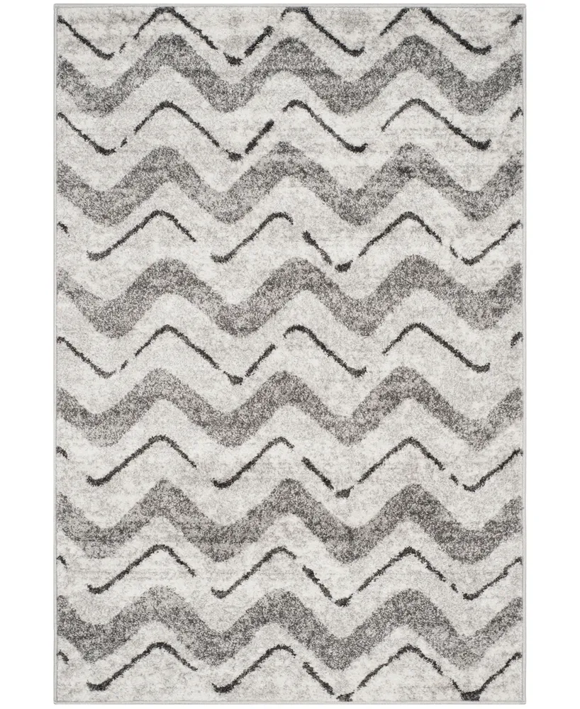 Safavieh Adirondack 121 Silver and Charcoal 4' x 6' Area Rug