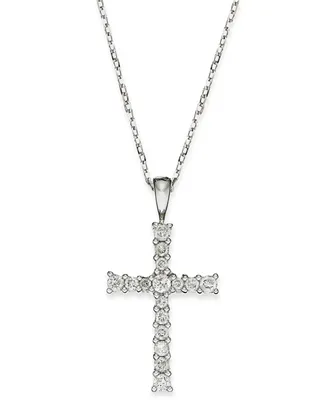 Diamond Cross Pendant Necklace in 14k Gold (1/4 ct. t.w.)