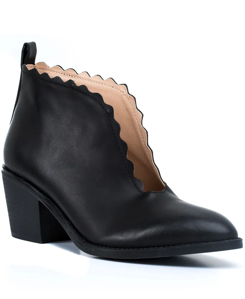 Gc Shoes Maris Cut Out Ankle Boots