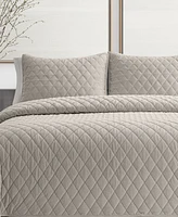 Vera Wang Diamond Velvet Reversible 3 Piece Quilt Set