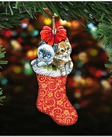 Designocracy Kitty Cats Christmas Stocking Wooden Ornaments, Set of 2