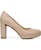 Naturalizer Berlin Pumps