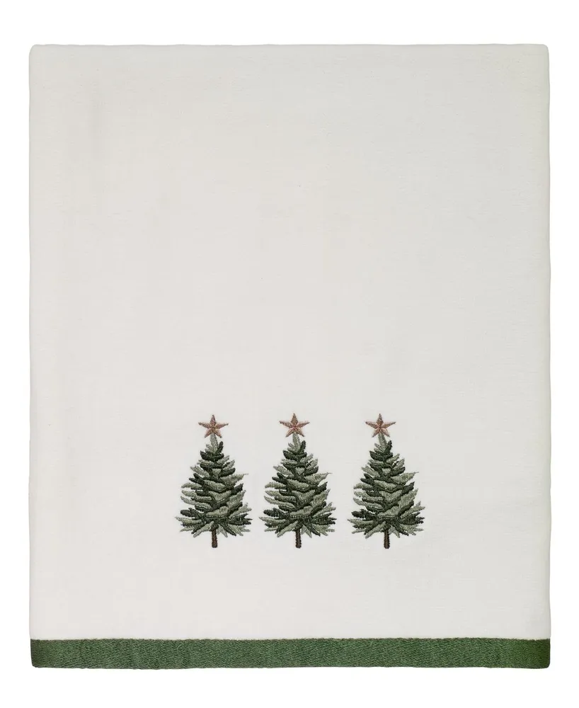 Avanti Trees with Gold Star Holiday Bath Towel, 27" x 50"