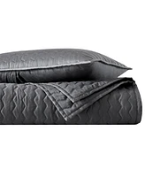 Vera Wang Herringbone Stitch 3 Piece Quilt Set