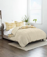 ienjoy Home Ultra Soft Daisy Medallion Reversible - Pc. Comforter Set