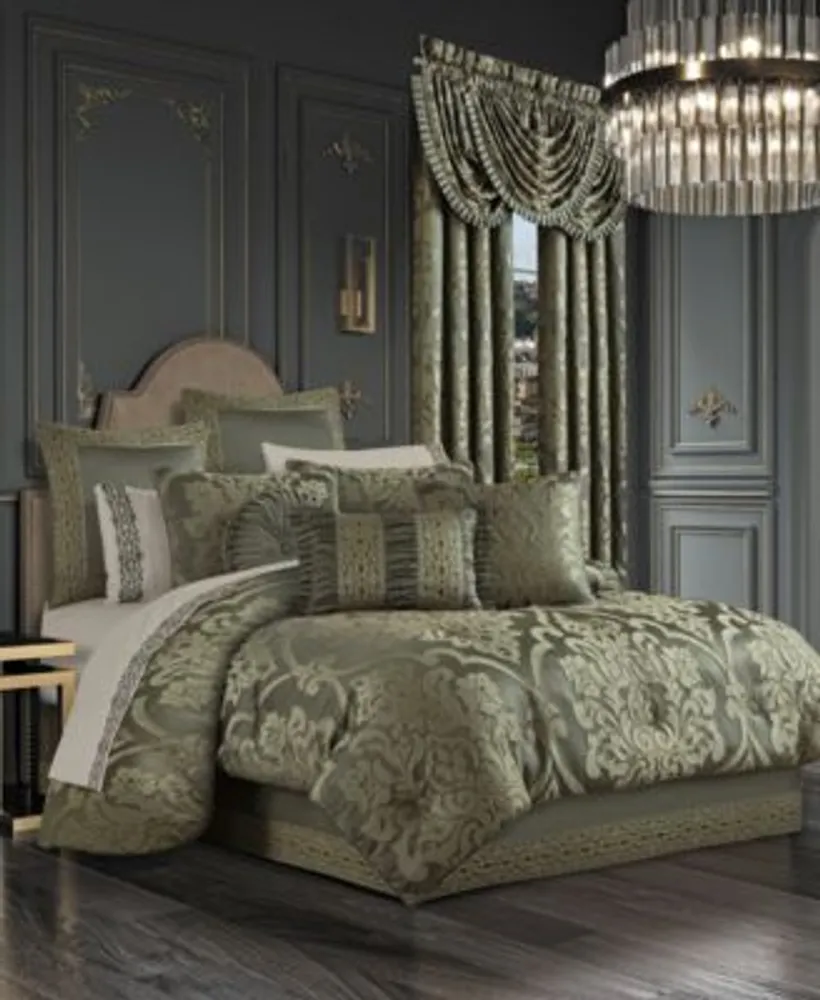 J Queen New York Santino Comforter Sets