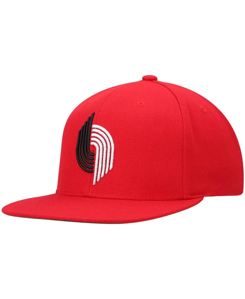 Men's Mitchell & Ness Red Portland Trail Blazers Hardwood Classics Team Ground 2.0 Snapback Hat