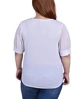 Plus Size Short Puff Sleeve V-Neck Top