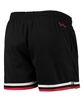 Women's Mitchell & Ness Black Chicago Bulls Hardwood Classics 1996 Nba Finals Jump Shot Shorts