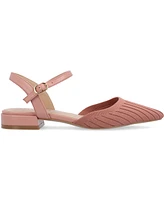 Journee Collection Women's Ansley Wide Width Pointed Toe Flats