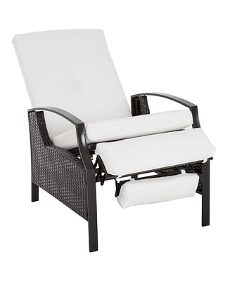 Outsunny Rattan Adjustable Recliner Chair with Hand-Woven All-Weather Wicker for Patio, Outdoor, Garden, Poolside