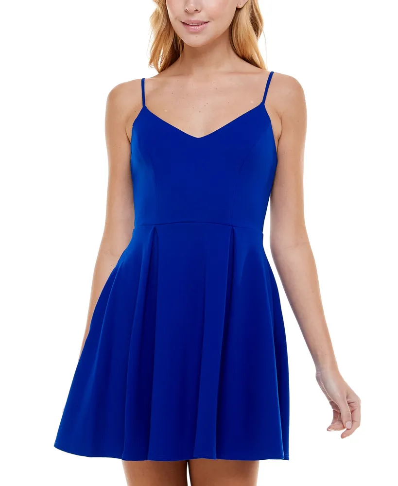 B Darlin Juniors' V-Neck Sleeveless Pleated Fit & Flare Dress