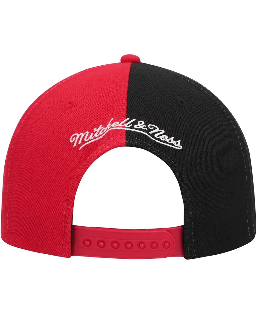 Men's Mitchell & Ness Red Miami Heat Hardwood Classics Retroline Snapback Hat