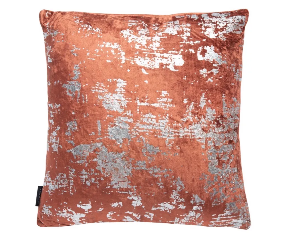 Safavieh Vallia 16" x 16" Pillow