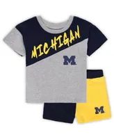 Toddler Boys and Girls Heather Gray Michigan Wolverines Super Star T-shirt Shorts Set