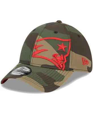 Men's New Era Camo New England Patriots Punched Out 39THIRTY Flex Hat
