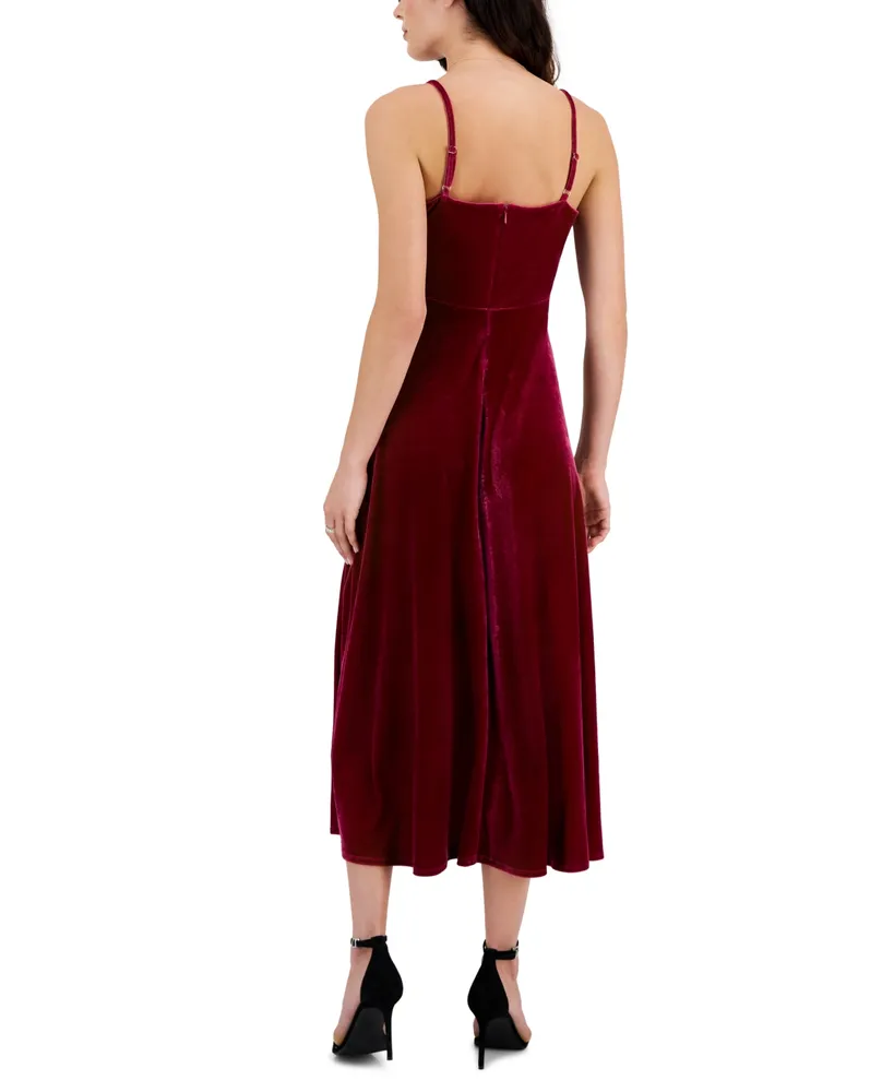 Taylor Women's V-Neck Sleeveless Velvet Slip Dress