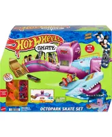 Hot Wheels Skate Octopark Playset, with Exclusive Fingerboard and Skate Shoes - Multi