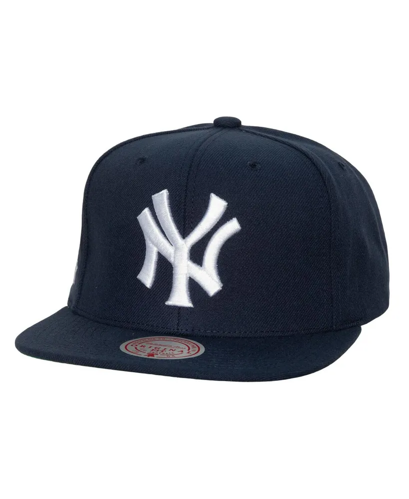 Mitchell & Ness Gray New York Yankees Cooperstown Collection Away Snapback  Hat for Men