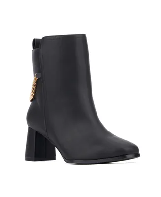 Women's Maire Bootie with chain- Wide width