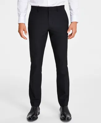 Calvin Klein Men's Modern Stretch Wrinkle Resistant Chino Pants in Slim Fit