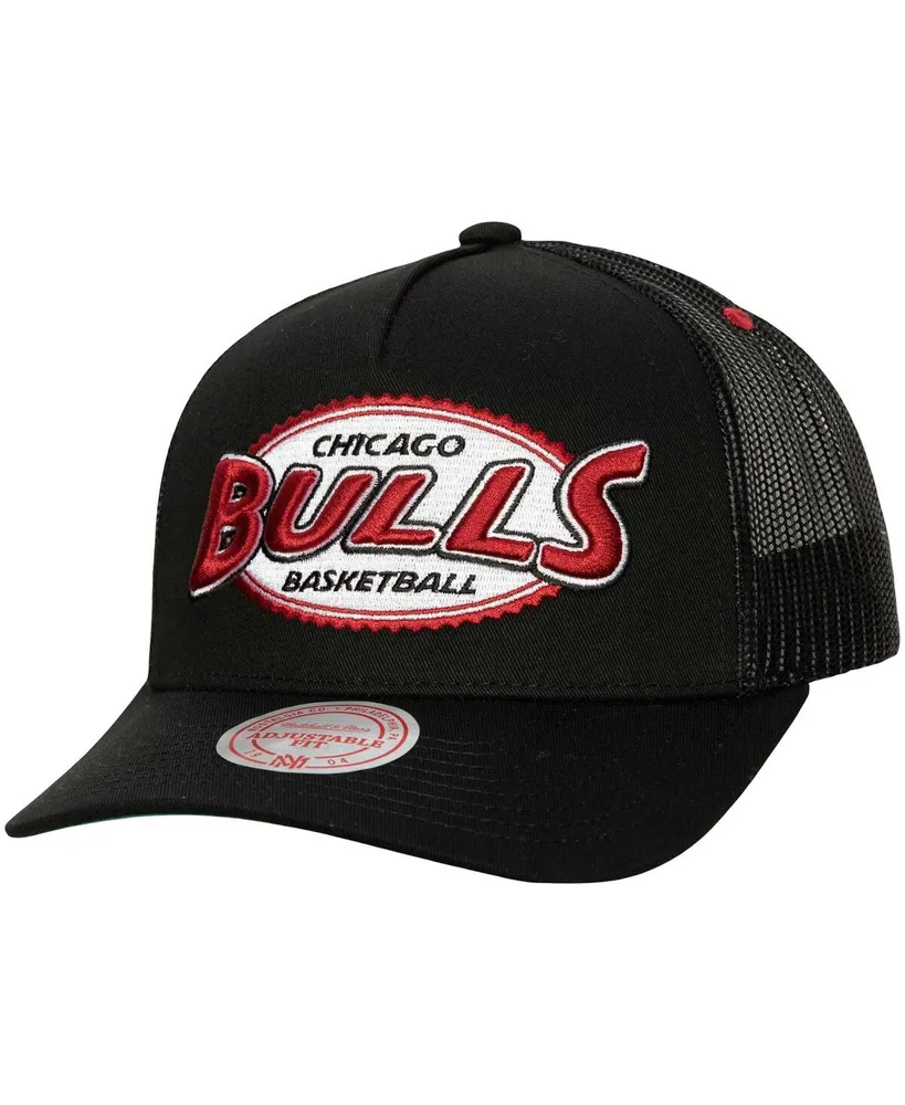 Men's Mitchell & Ness Black Chicago Bulls Team Seal Trucker Snapback Hat