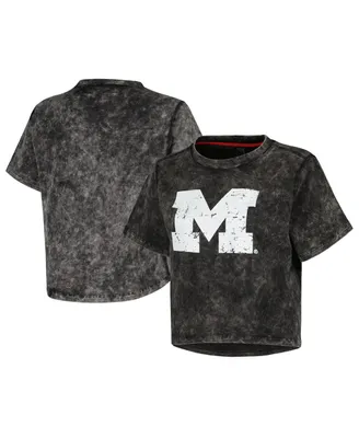 Women's Black Distressed Michigan Wolverines Vintage-Like Wash Milky Silk Cropped T-shirt