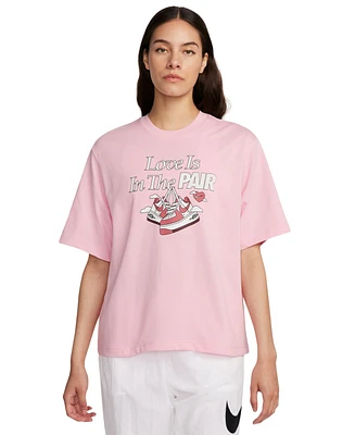Nike Women's Cotton Sportswear Graphic T-Shirt