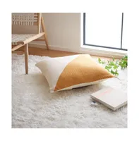 Safavieh Nyssa 24" x 24" Floor Pillow