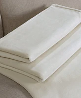 Calvin Klein Core Plush Solid Blanket