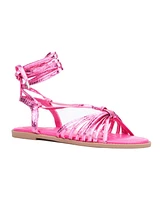 Fashion To Figure Women's Daria Strappy Flat Sandal - Wide Width