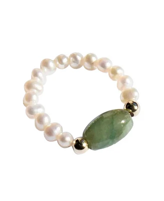 seree Isa - Jade and beaded pearl stretch ring