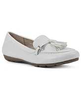 Cliffs by White Mountain Women's Gush Strap Detail Loafer