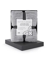 Aston and Arden Aston & Arden Luxe Grey Mink Faux Fur Throw Blanket, Plush, Modern Jacquard Texture, Oversized, 50x70, with Premium Gift Box