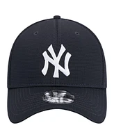 New Era Men's Navy York Yankees Active Pivot 39thirty Flex Hat