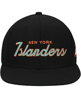 Mitchell Ness Men's Black New York Islanders Core Team Script 2.0 Snapback Hat