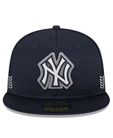 New Era Men's Navy York Yankees 2024 Clubhouse 59FIFTY Fitted Hat